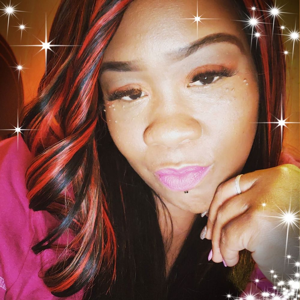 Meet your Posher, Latoya